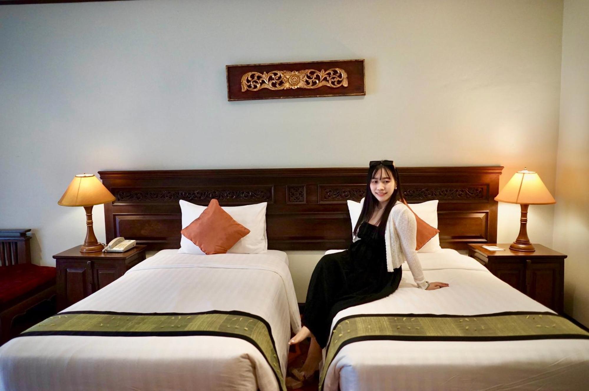 Deluxe Doppel-/Zweibettzimmer mit Zugang zum Pool