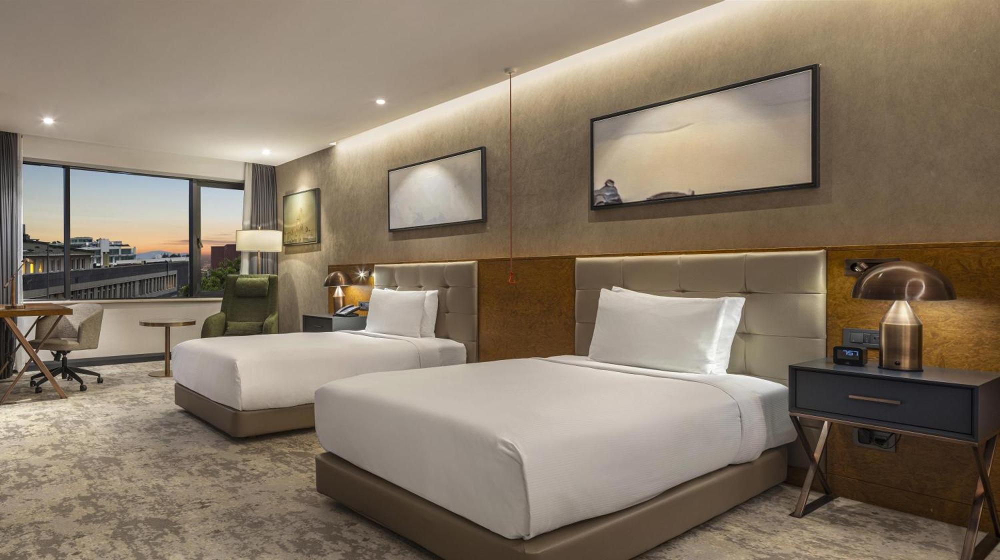 Twin Room Mobility Access