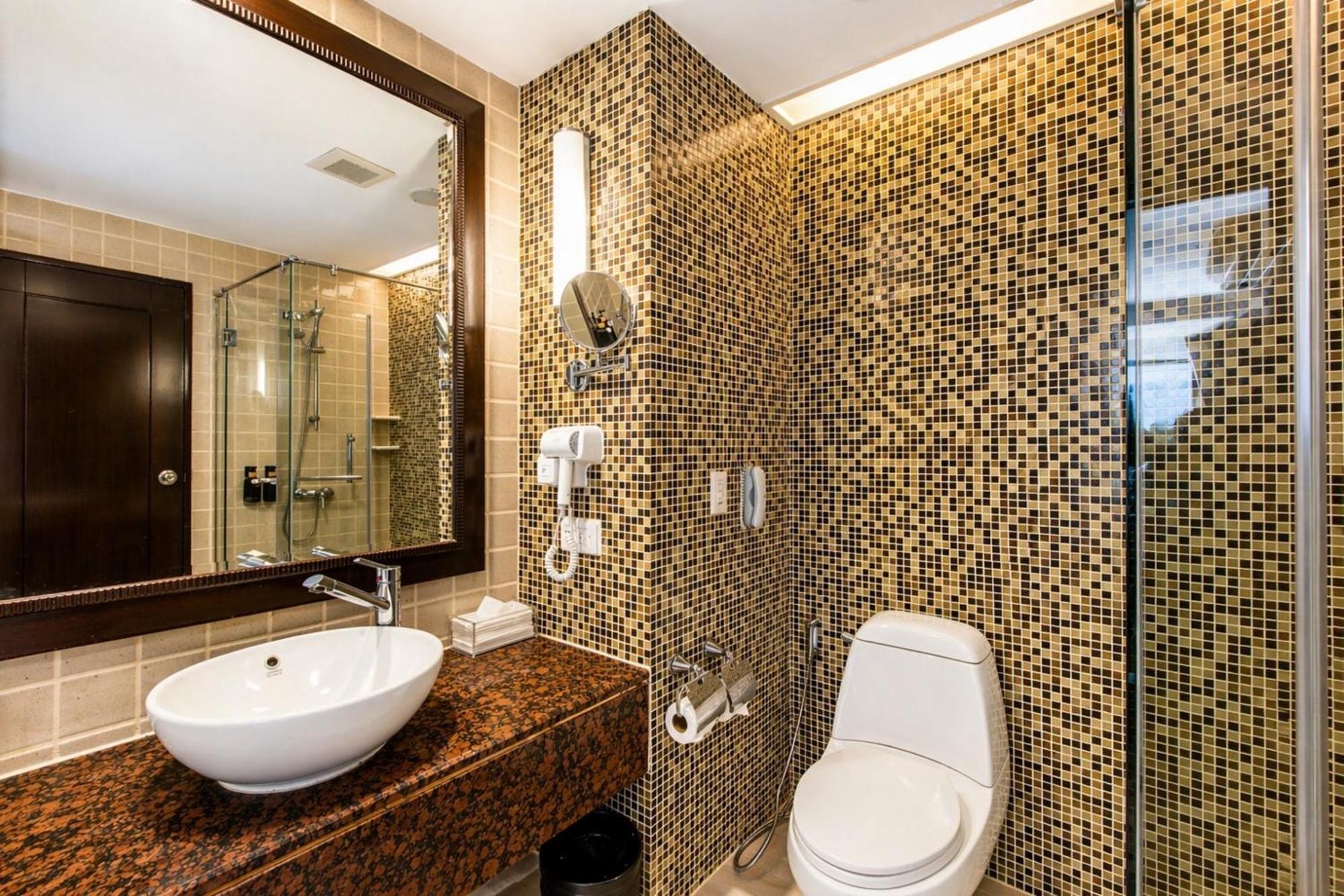 Deluxe Doppel-/Zweibettzimmer mit Zugang zum Pool