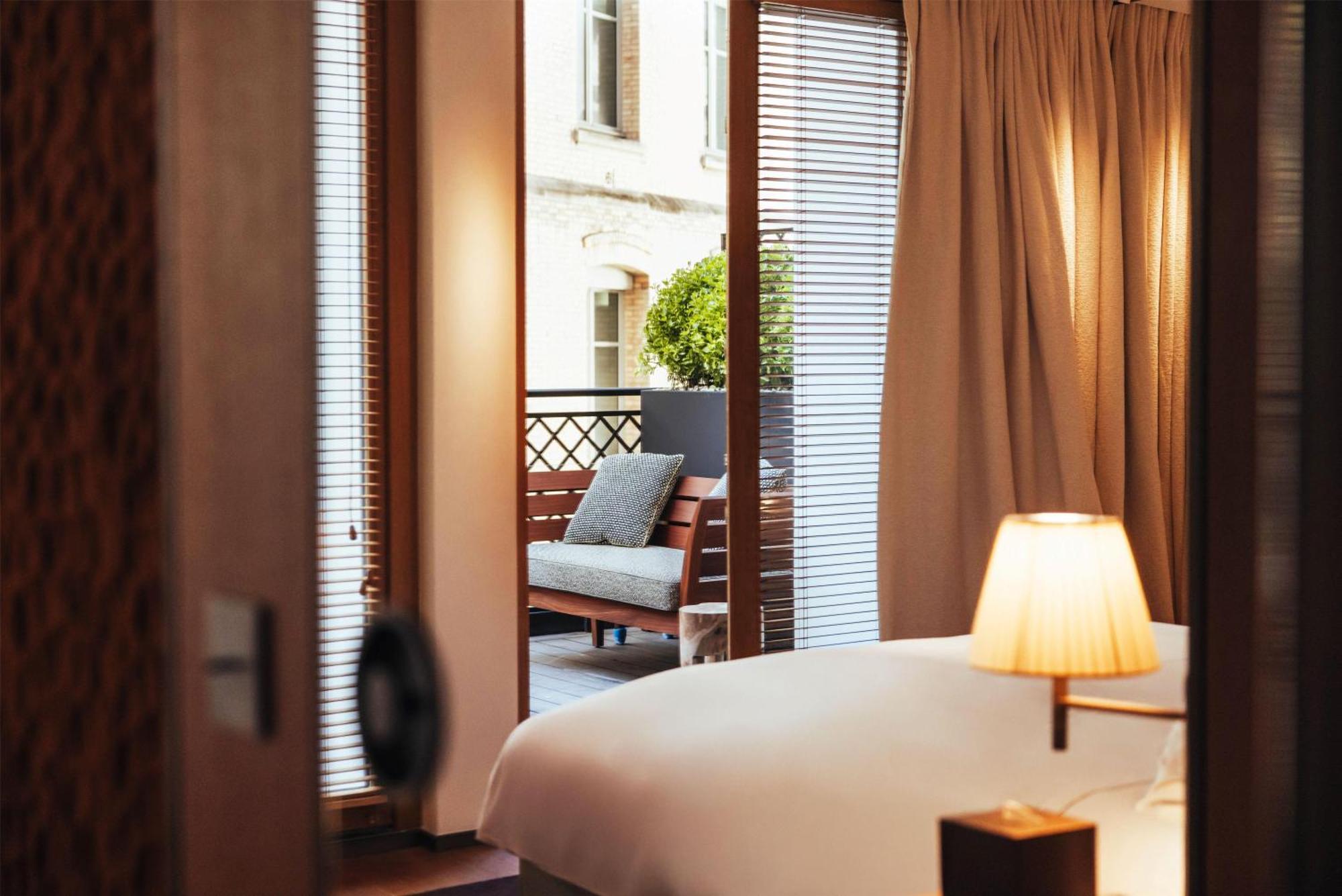 Deluxe Zimmer mit 1 Kingsize-Bett und Terrasse