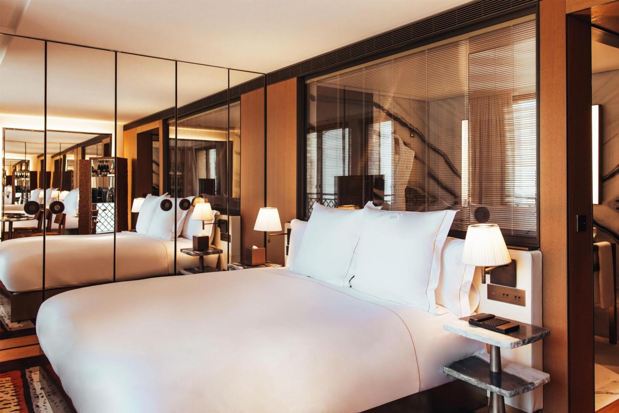 Deluxe Zimmer mit Kingsize-Bett