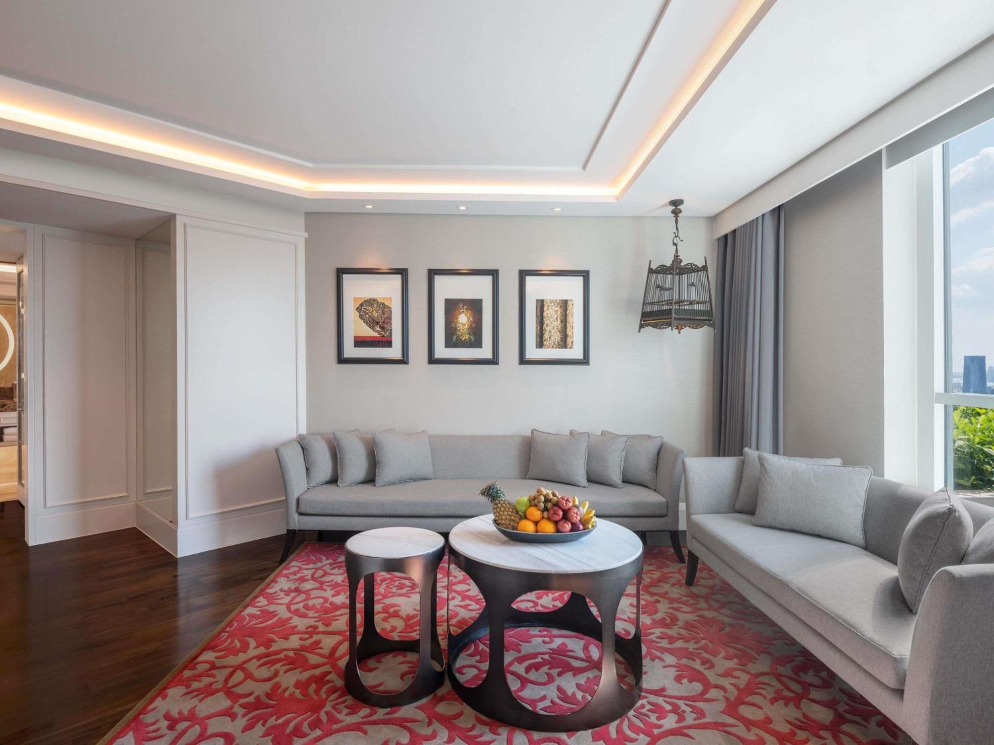 Suite Legendary mit Kingsize-Bett – Zugang zum Club Millésime