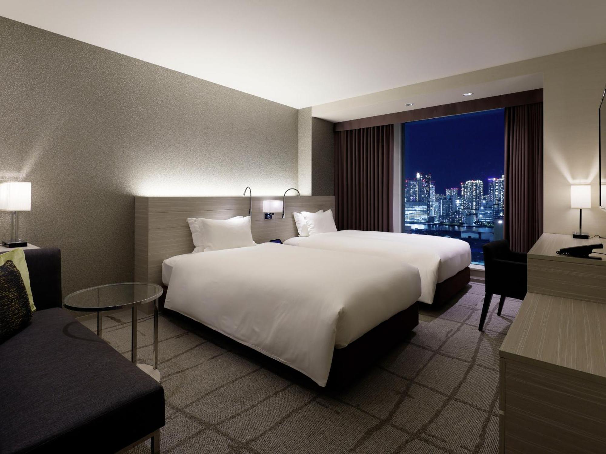 Deluxe Zweibettzimmer mit Aussicht und Badewanne – Raucher