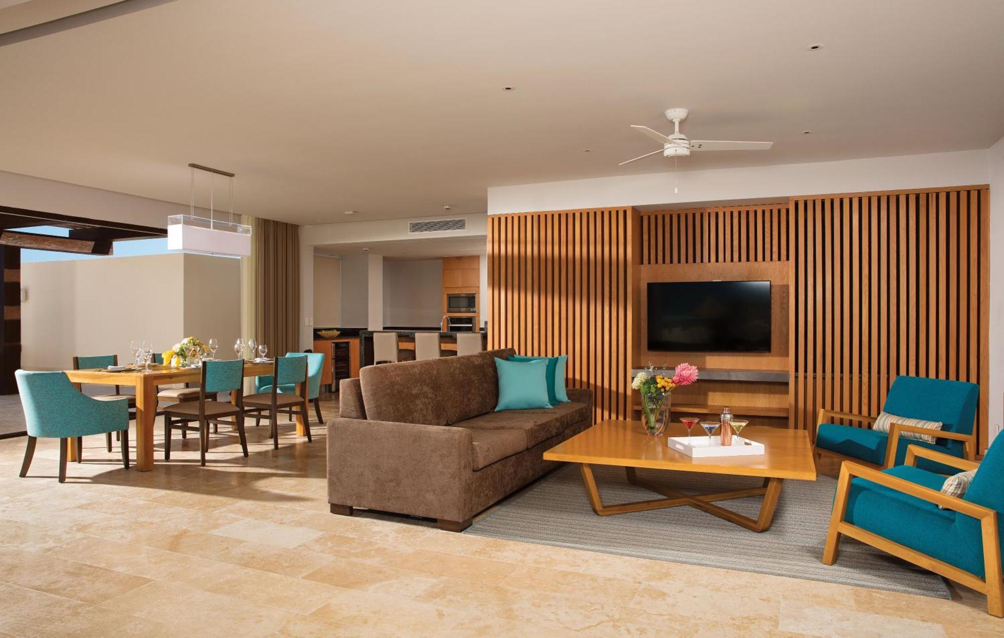 Suite Preferred Club Paramount mit Kingsize-Bett und Meerblick