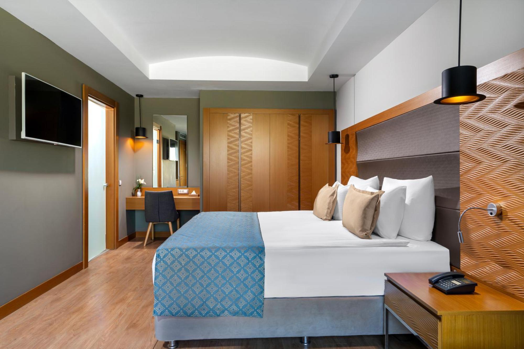 Standard Suite mit teilweisem Meerblick