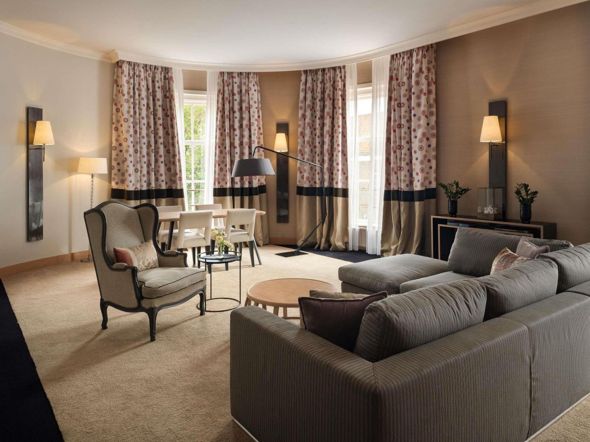 Opera Suite mit Gartenblick und Butlerservice