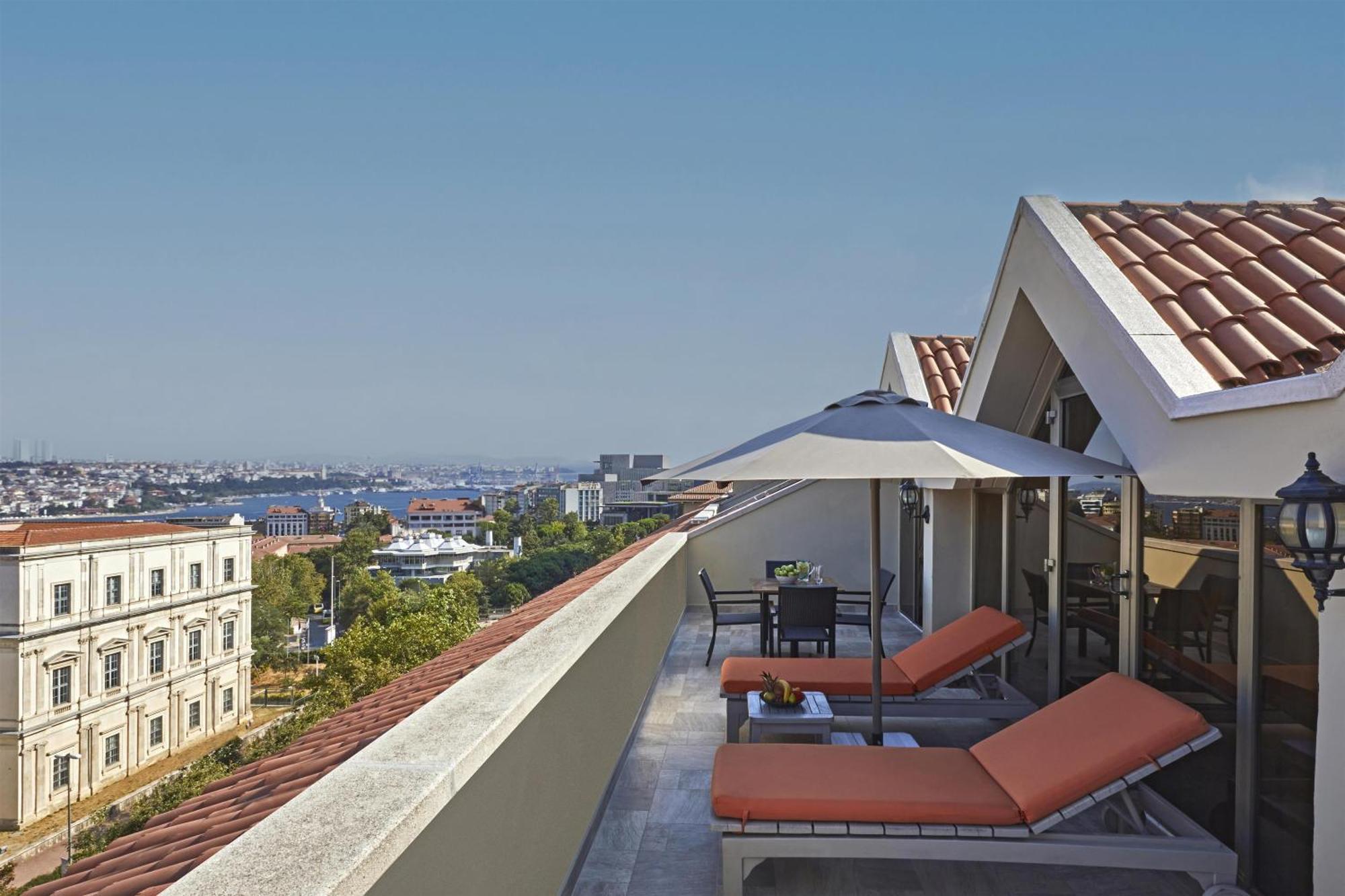 Suite mit 3 Schlafzimmern und Terrasse und Blick auf den Bosporus