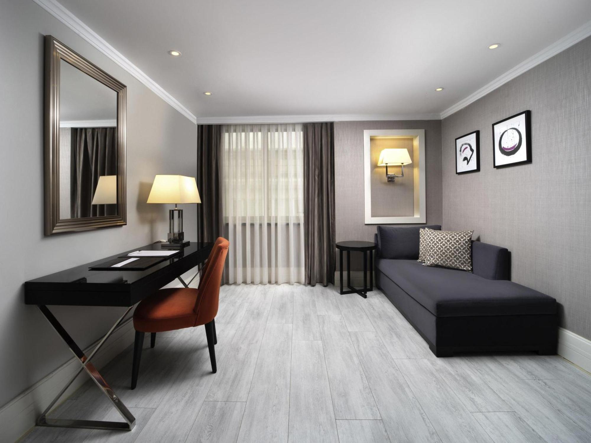 Deluxe Zimmer mit Kingsize-Bett oder 2 Einzelbetten