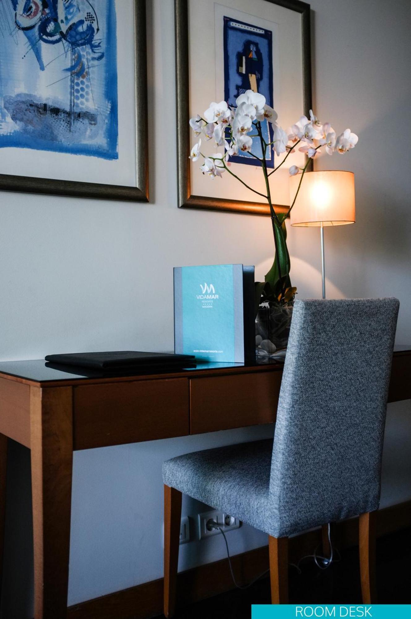 Prestige Double Room with Side Sea View,703743139:JPEG