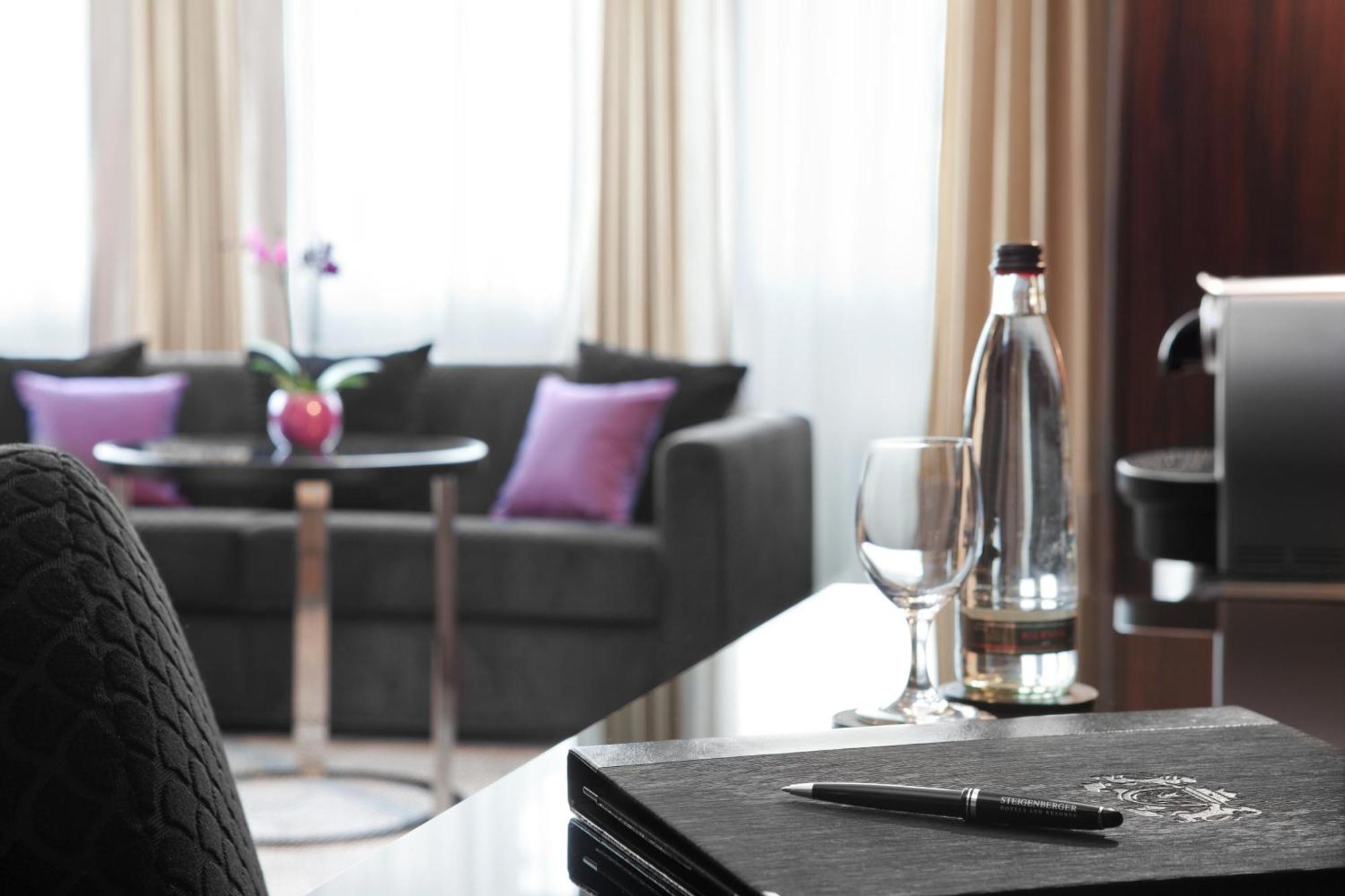 Junior Suite,681014745:JPEG