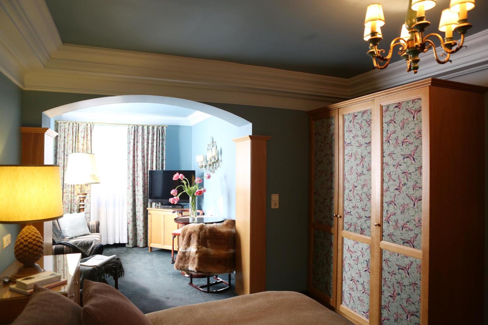 Deluxe Junior Suite,1152916197:JPEG