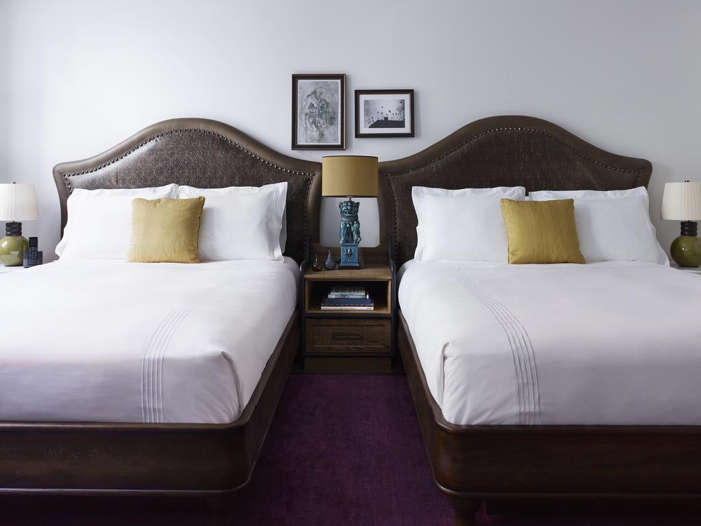 Zimmer mit 2 Queensize-Betten