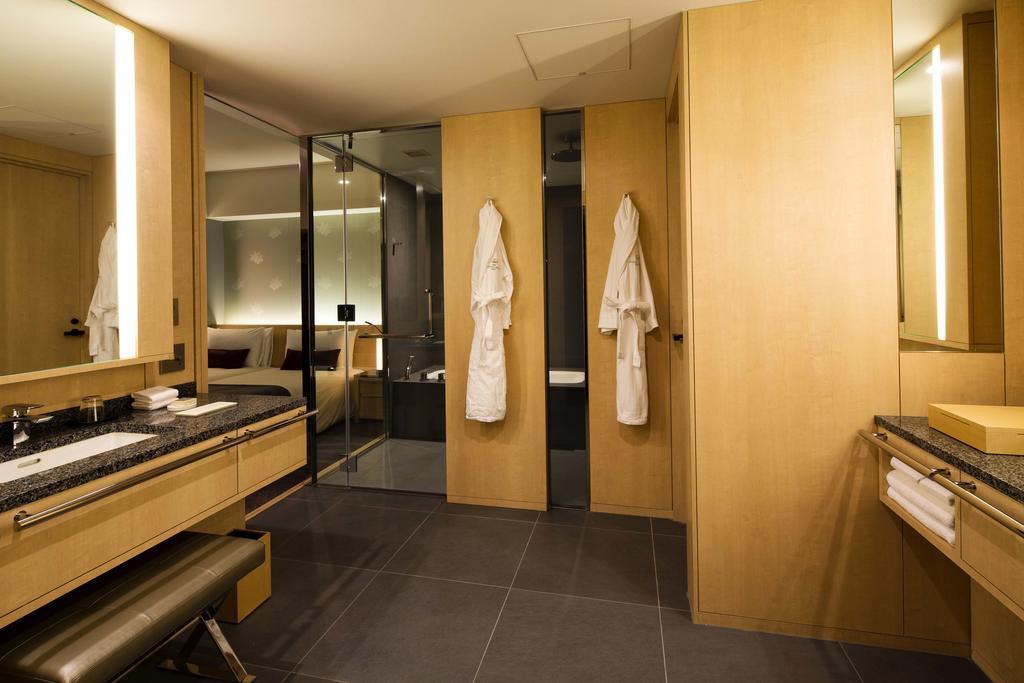 Executive Suite King Room - Non-Smoking,448378944:JPEG