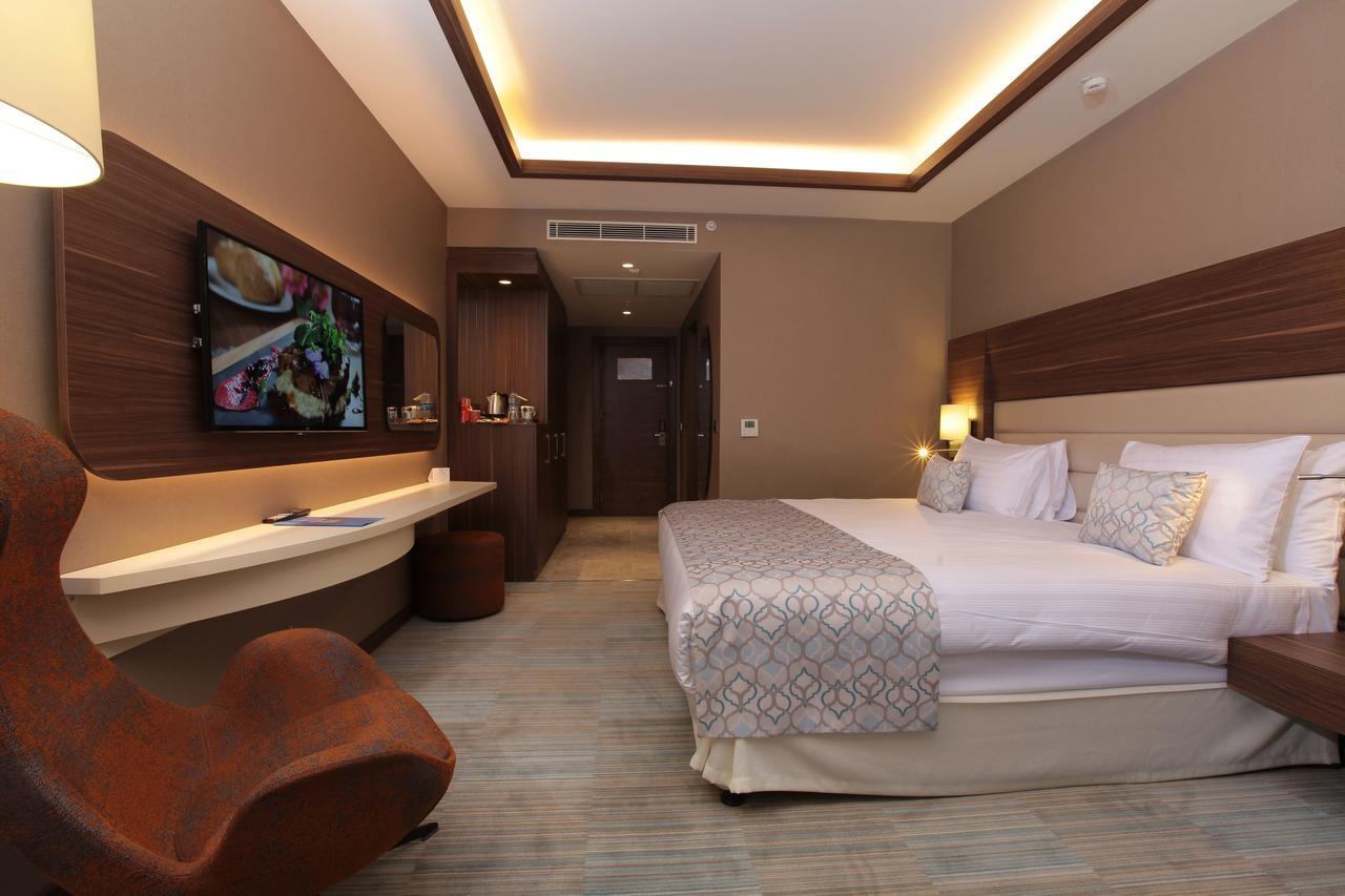 Superior King Room,1219047031:JPEG