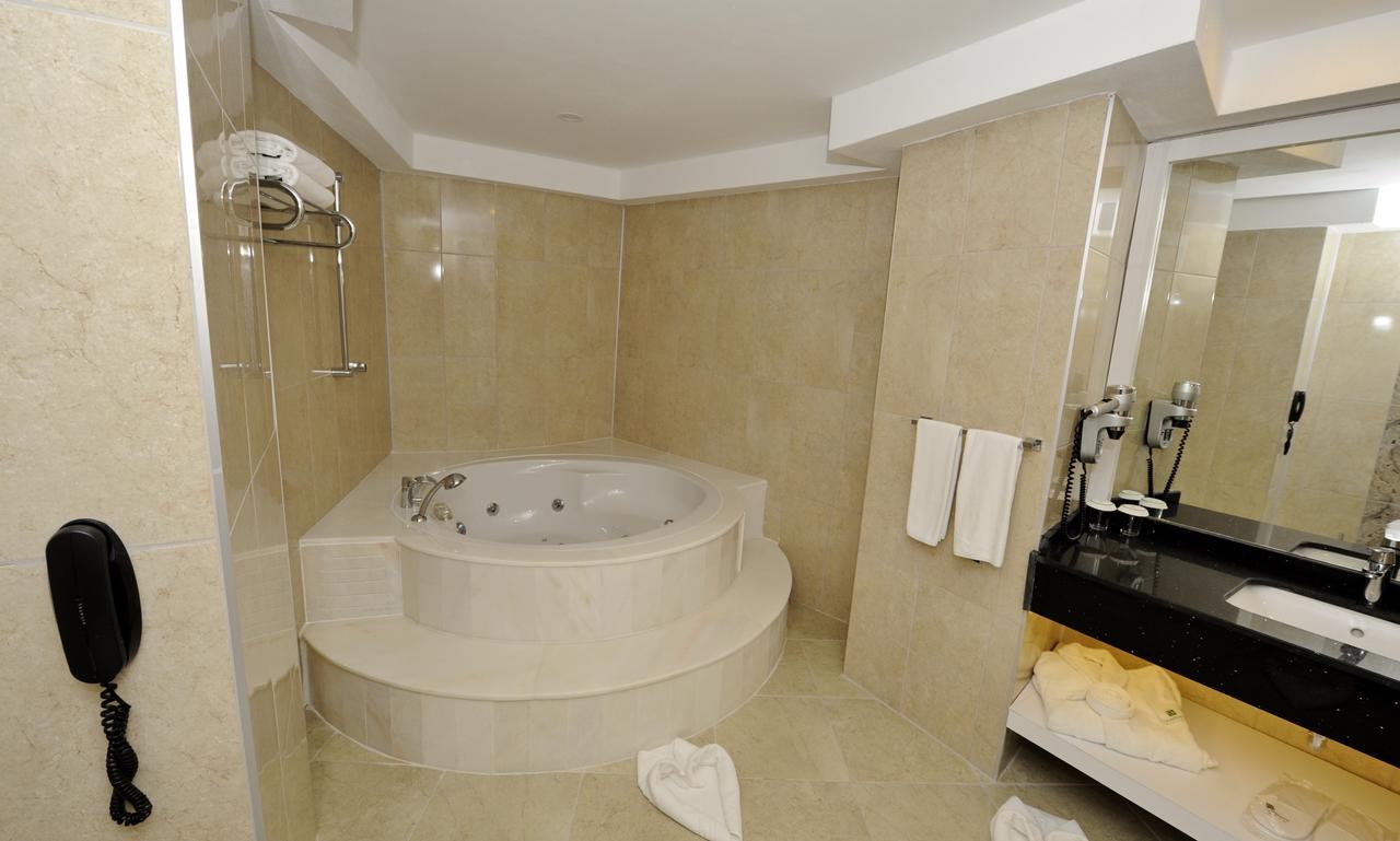 Suite mit Kingsize-Bett