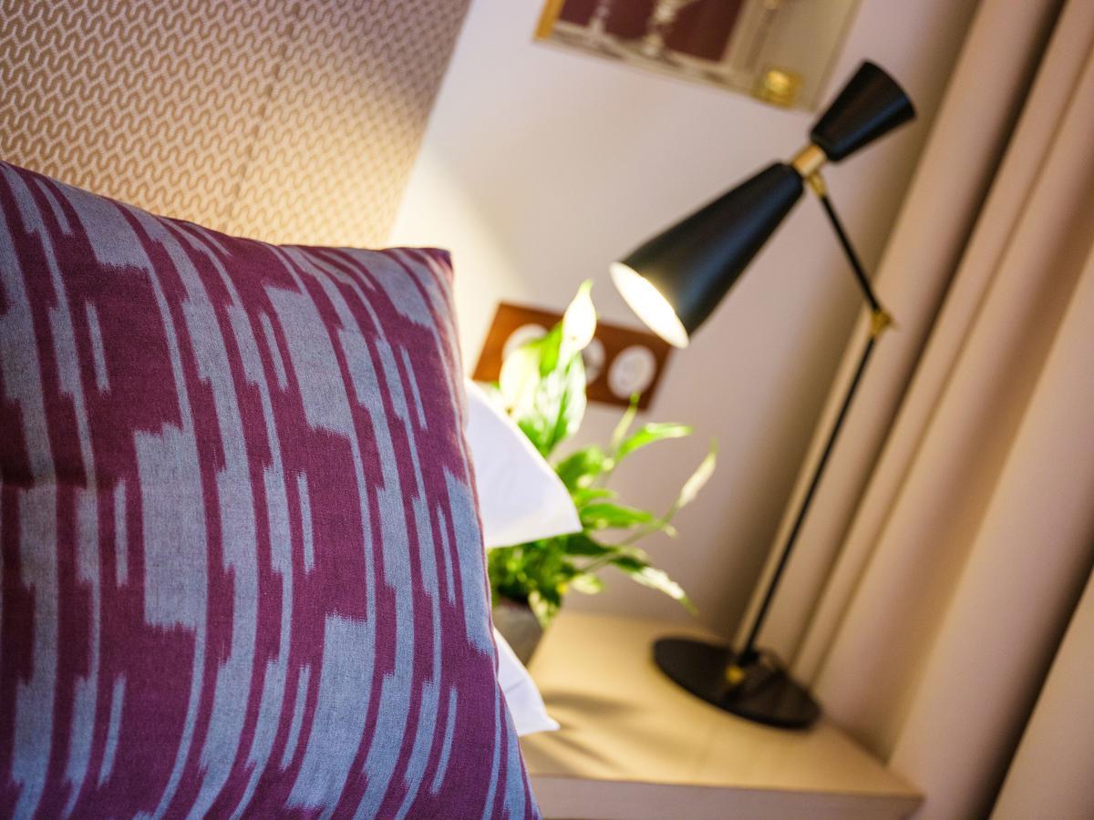Deluxe Room with spa access,642442860:JPEG