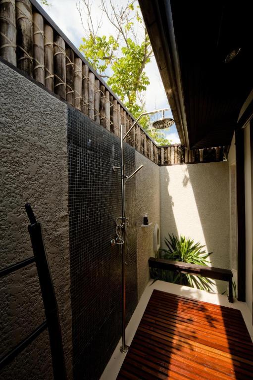 Luxus Villa mit Tauchbecken