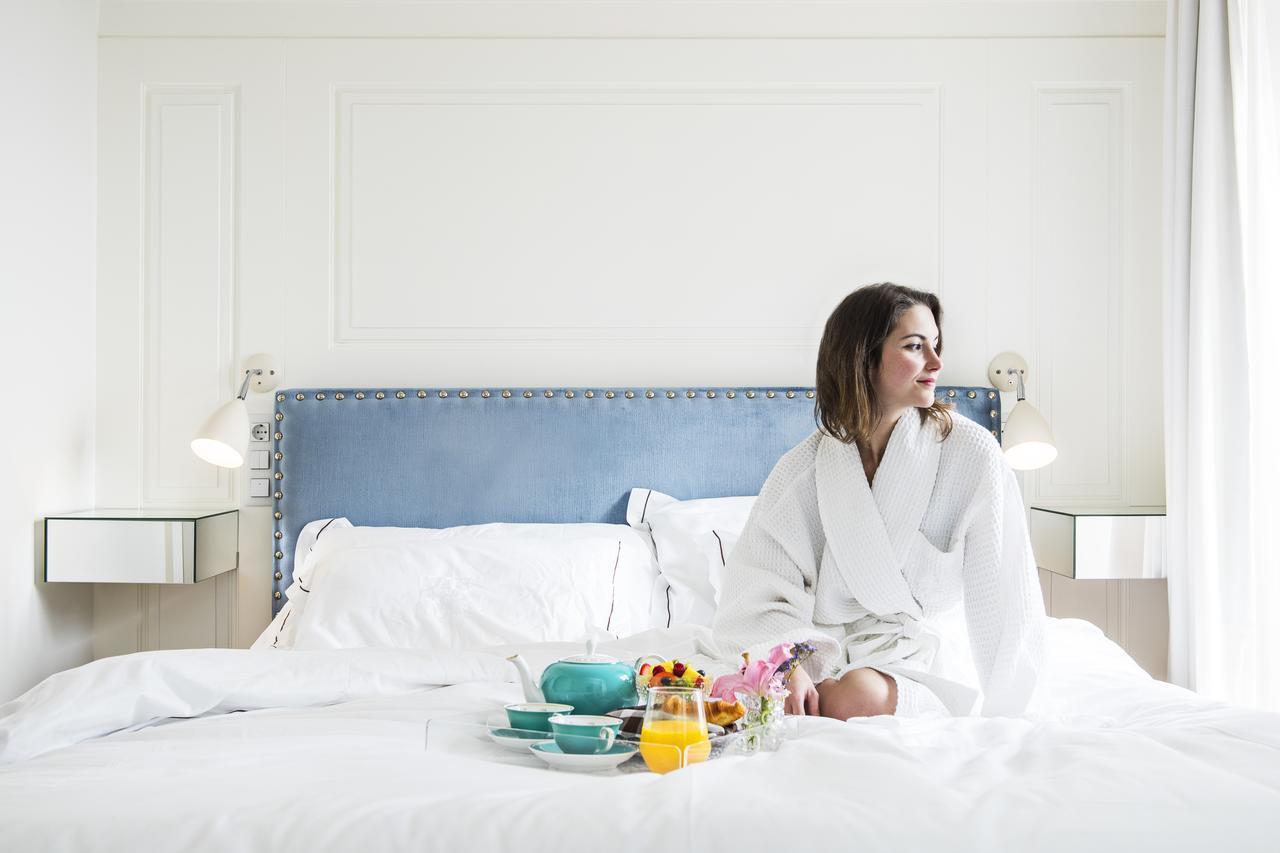 Standard Double Room with River View,813328668:JPEG