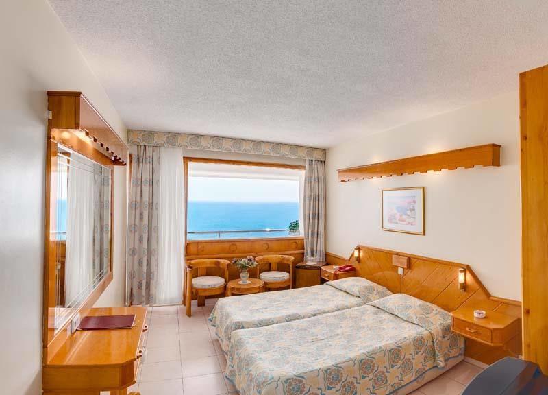 Family Room with Sea View