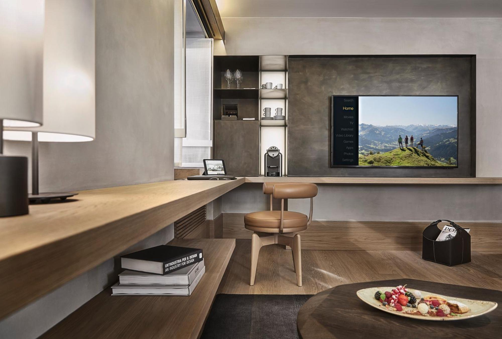 Junior Suite,1331048273:JPEG