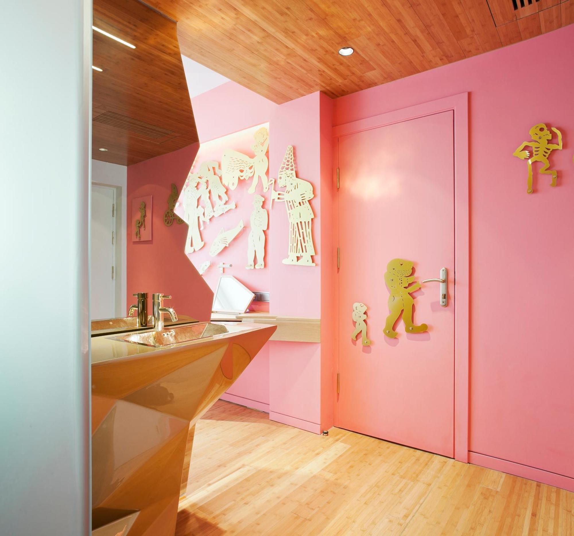 Superior Double or Twin Room,839903738:JPEG