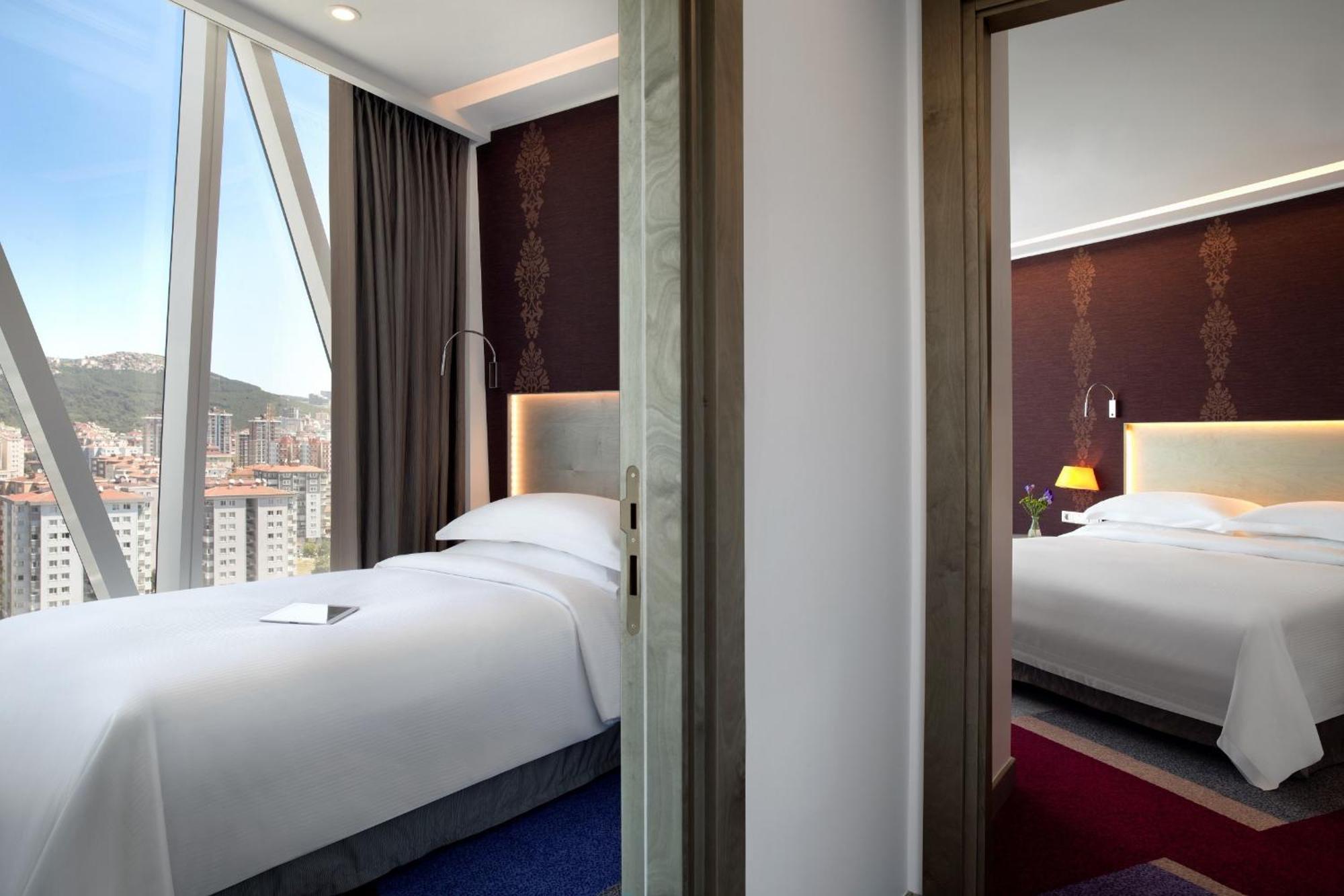 Family Suite,704196772:JPEG