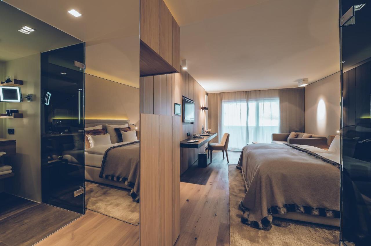 Superior Double Room with Balcony,1587500367:JPEG