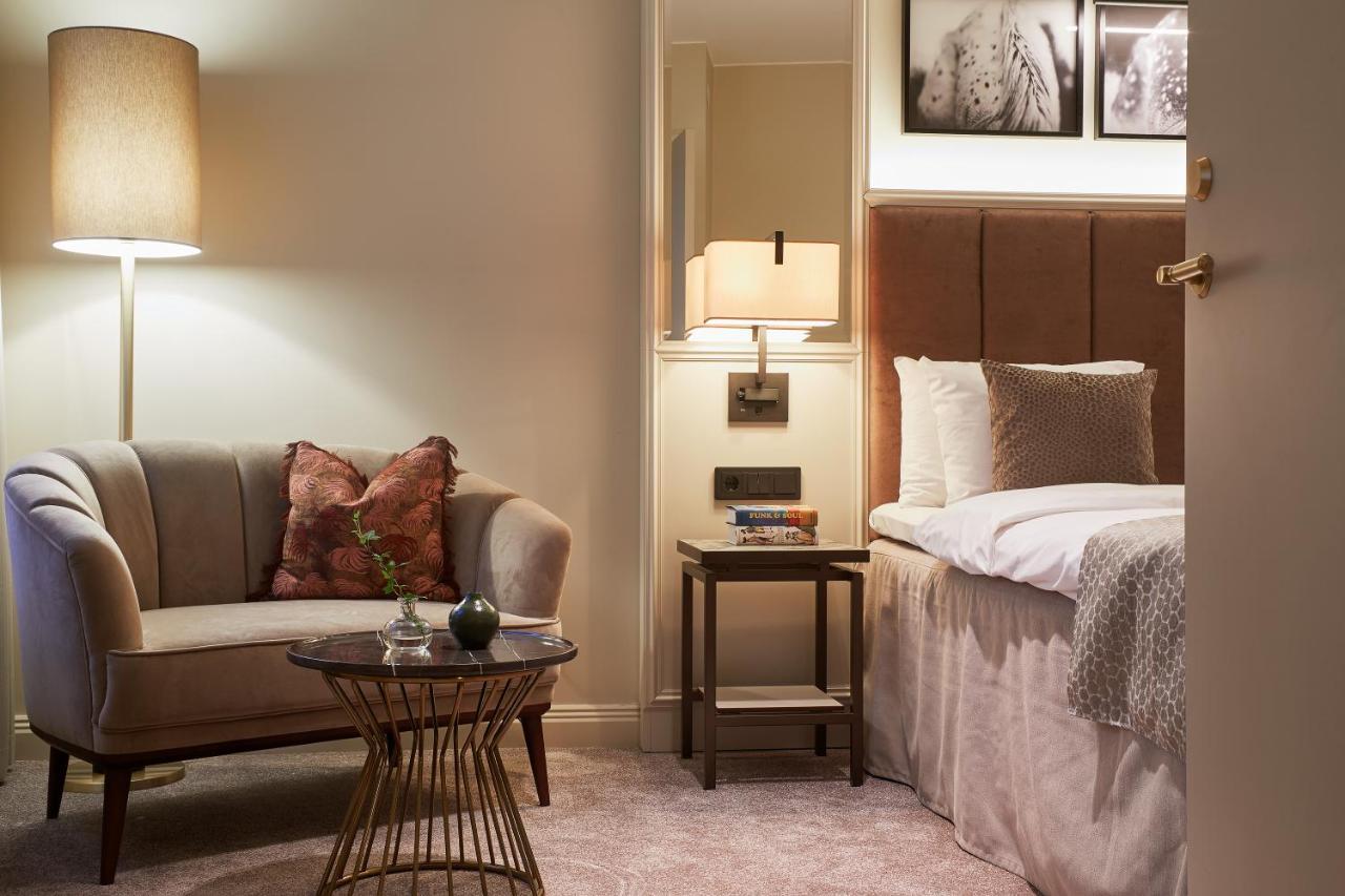 Bank Heritage Suite,1609346676:JPEG