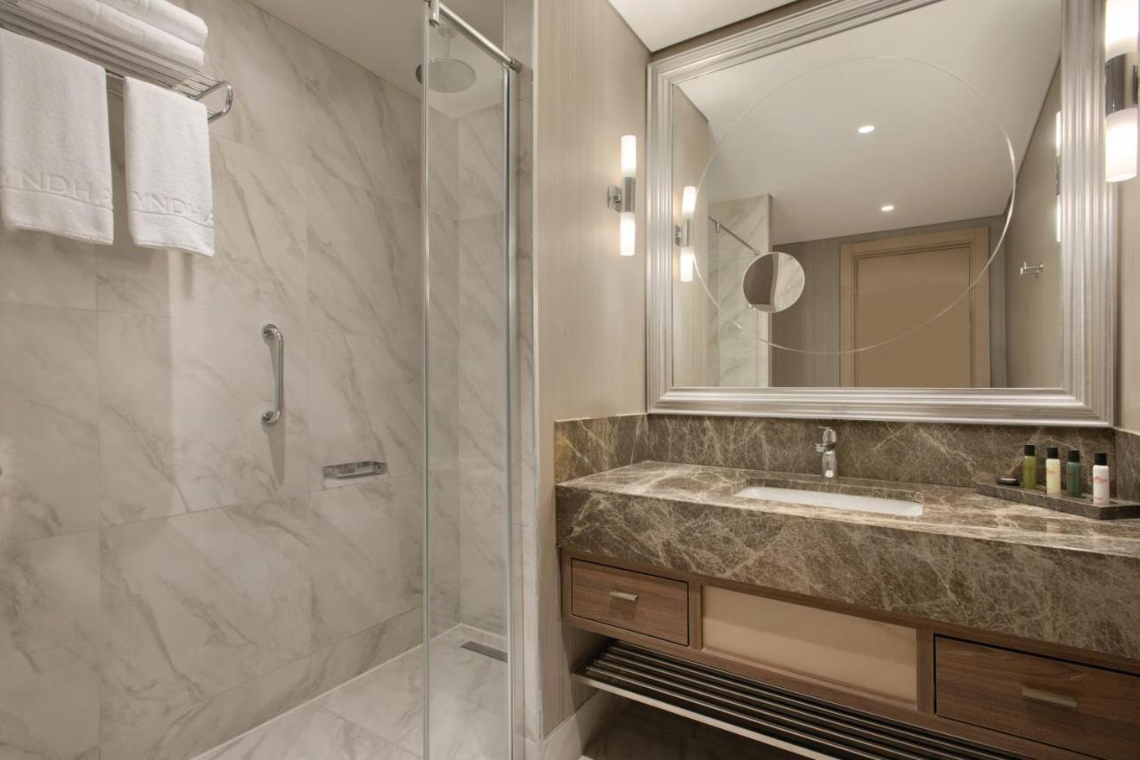 Queen Fitness Room - Non-Smoking,1170115486:JPEG