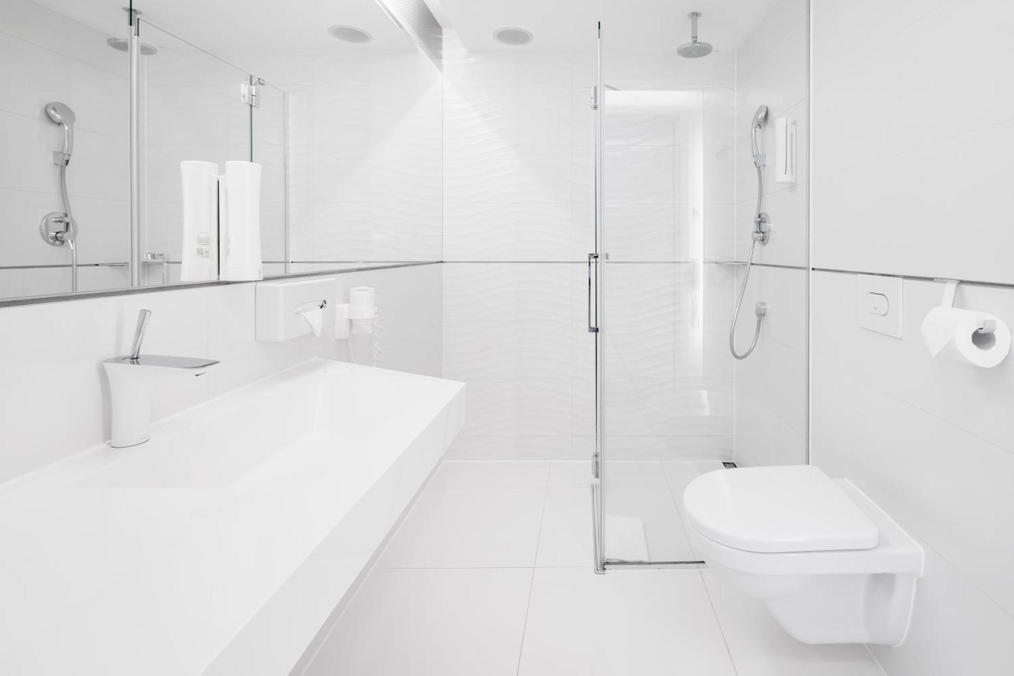 Deluxe Apartment with side sea view,933369868:JPEG