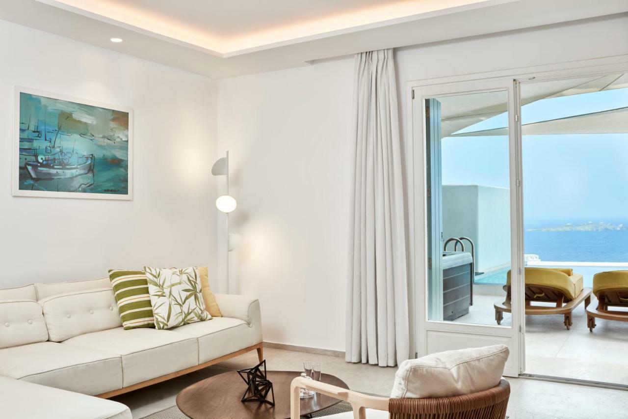 CYCLADES Suite mit 2 Schlafzimmern, Meerblick, Whirlpool im Freien und eigenem Pool