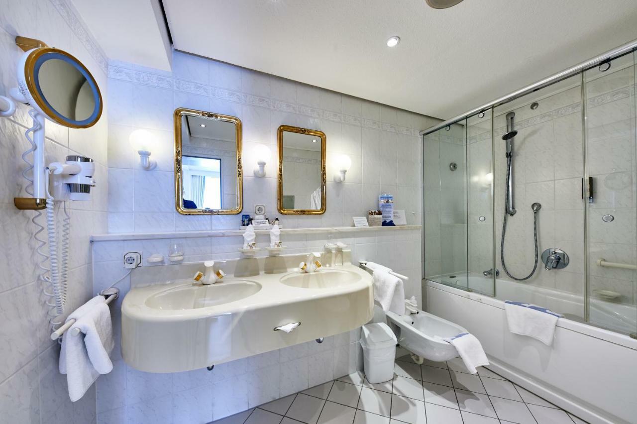 Junior Suite with Partial Sea View,1381433726:JPEG