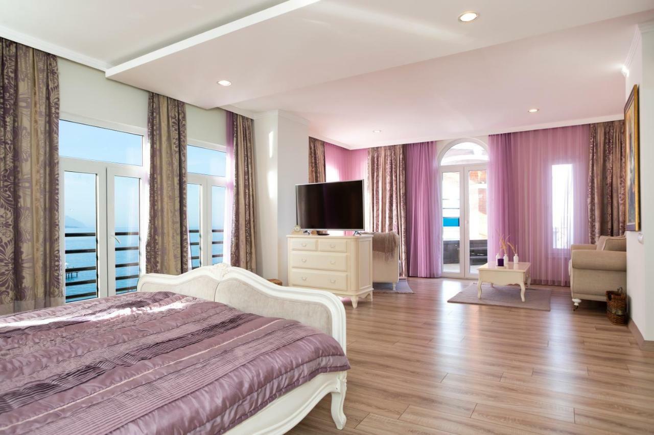 Suite Queen Beatrix mit Whirlpool-Badewanne
