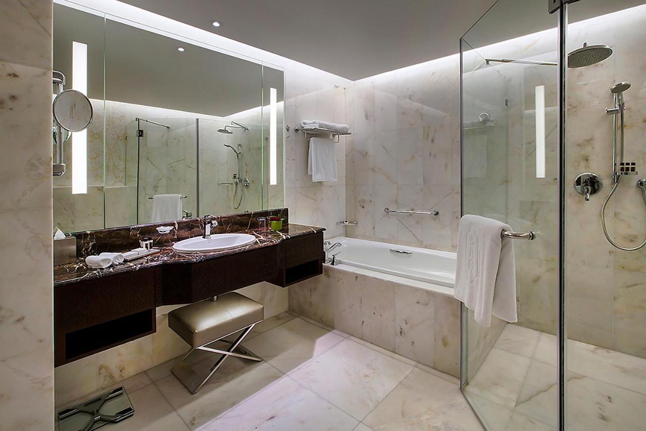 Junior Suite mit 2 Einzelbetten und Meerblick