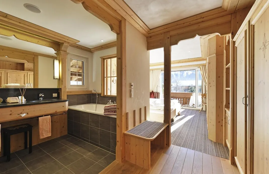 ERMITAGE Wellness-&Spa-Hotel-1