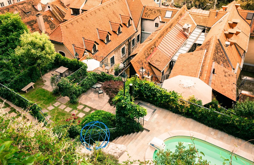 Schlossberghotel - Das Kunsthotel-1