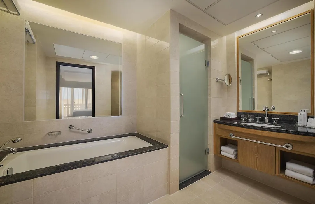 Hilton Muscat Al Bandar-1