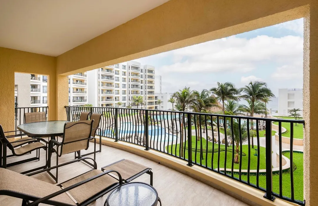 Holiday Inn Club Vacations The Royal Sands All Inclusive-1