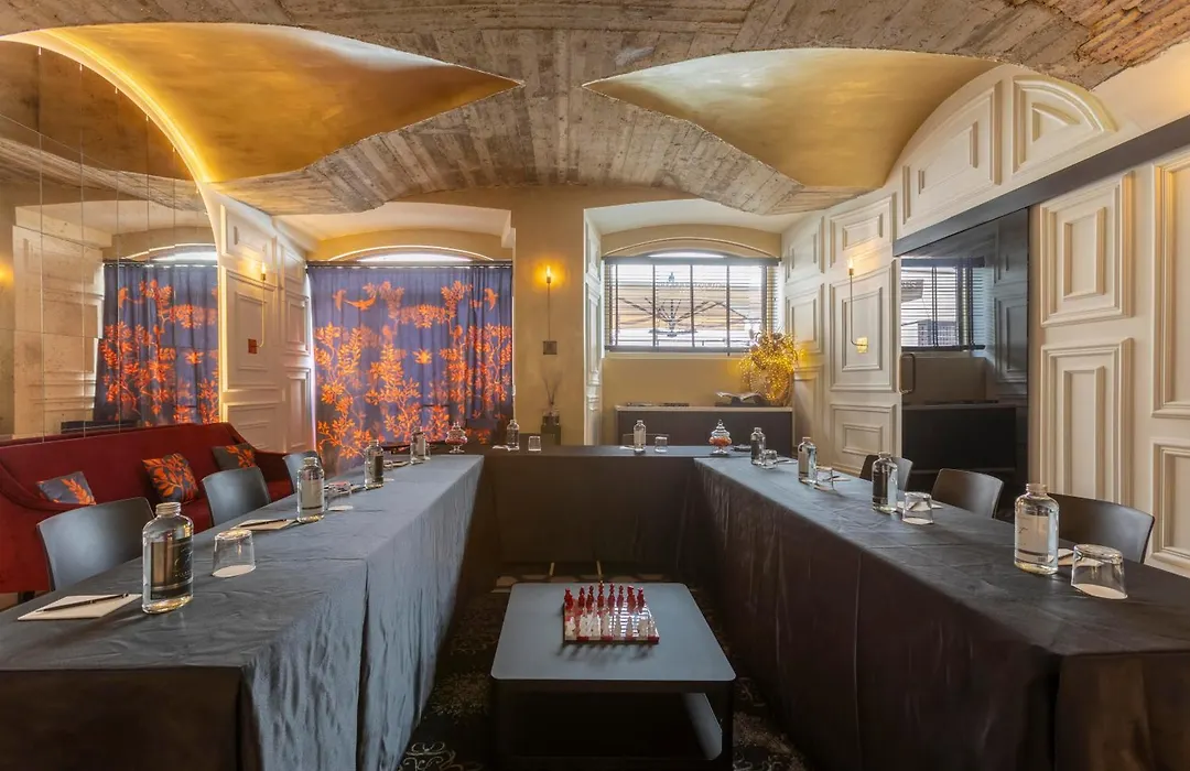 Roma Luxus Hotel-1