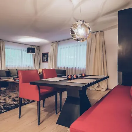 Elizabeth Arthotel Adults Only-3