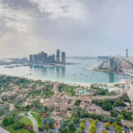 Avani Plus Palm View Dubai Suites-2