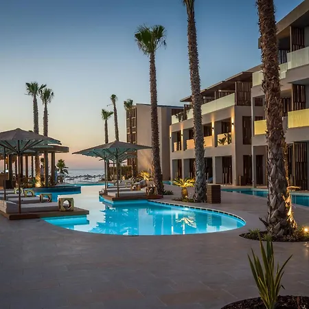 Nalu Resort & Spa Adults Only Hotel-3
