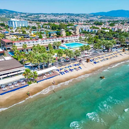 Risus Beach Resort Hotel-3