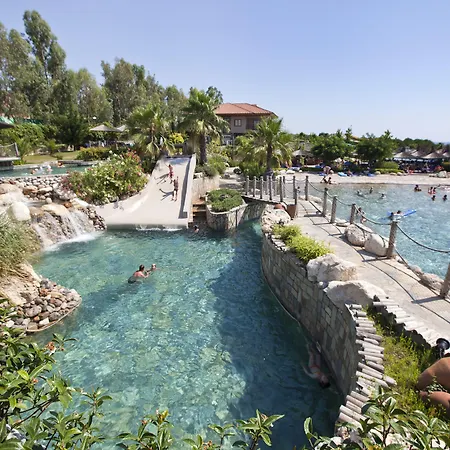Club Grand Aqua-3