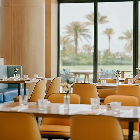 Ja Lake View Hotel, Dubai-3