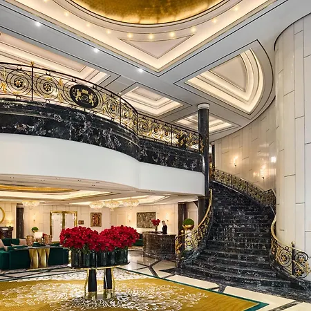 Breidenbacher Hof, Best Grandhotel 2025 - Die 101 Besten-3