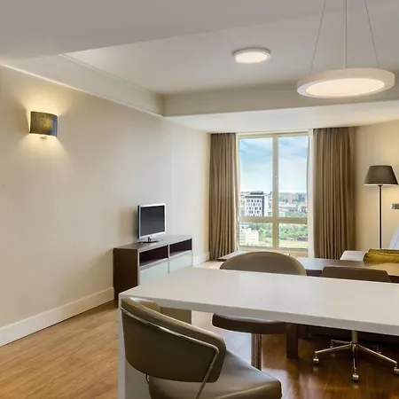 Wyndham Grand Istanbul Europe-3