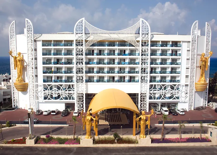 Azura Deluxe Resort & Spa Avsallar