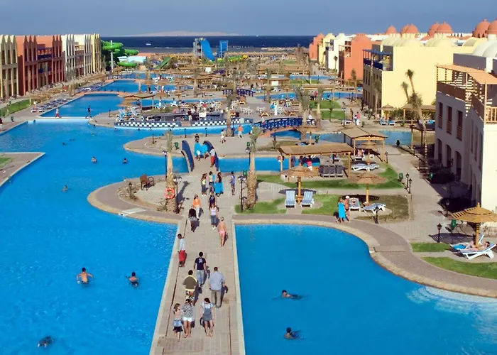 Titanic Beach - Families And Couples Only Hurghada