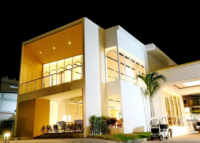 Crystal Palace Luxury Hotel Pattaya